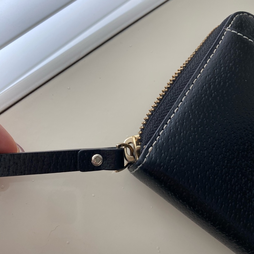 Kate Spade Wallet - Picture 3 of 3